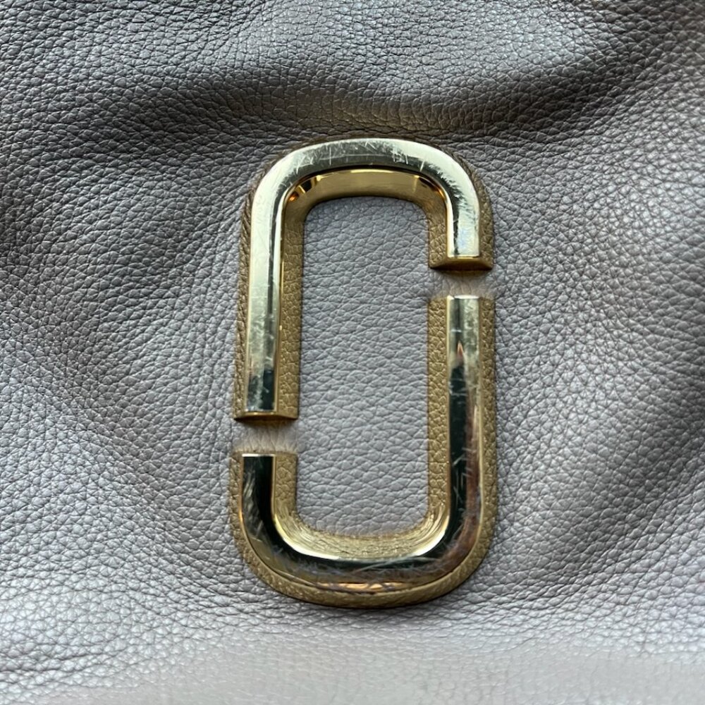 Marc Jacobs The Soft Shot Crossbody Bag - Picture 5 of 5